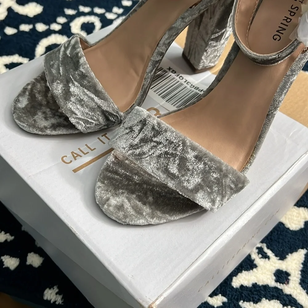 Silver Velvet Ankle-Strap Block Heel Sandals Sz 7.5